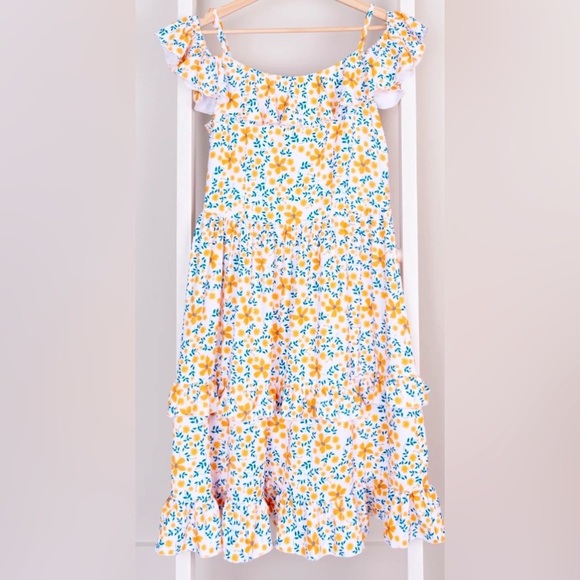 Marie Nicole Dresses & Skirts - Marie Nicole floral dress